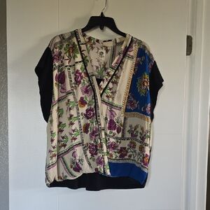 Elegant Floral Women's Blouse